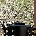 Koman_lakeview_apartments *